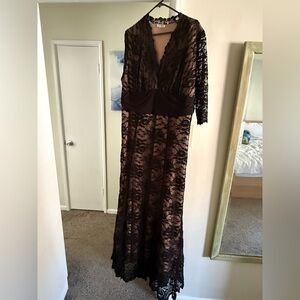 Chic Black Lace Long Sleeve Dress